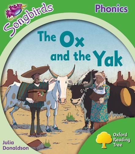 Паперова книга «Oxford Reading Tree: Level 2: More Songbirds Phonics: The Ox and the Yak», автор Джулія Дональдсон - фото №1