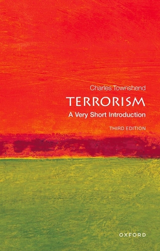 Бумажная книга «Terrorism: A Very Short Introduction», автор Чарльз Тауншенд - фото №1