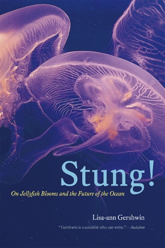 Бумажная книга «Stung!: On Jellyfish Blooms and the Future of the Ocean», автор Лиза-анн Гершвин - фото №1