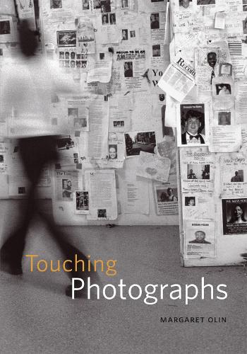 Бумажная книга «Touching Photographs», автор Маргарет Олин - фото №1