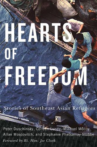 Бумажная книга «Hearts of Freedom: Stories of Southeast Asian Refugees», авторов Колин Лэнди, Майкл Моллой, Петр Дущинский - фото №1