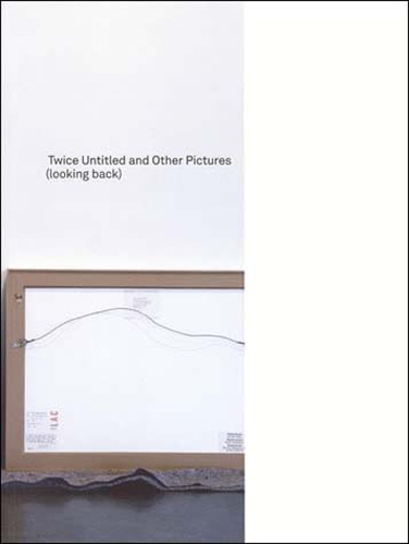Паперова книга «Twice Untitled and Other Pictures (looking back)», автор Луїза Лоулер - фото №1