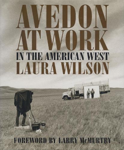 Паперова книга «Avedon at Work: In the American West», автор Лора Вілсон - фото №1