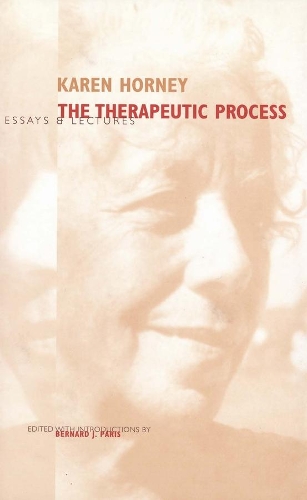 Паперова книга «The Therapeutic Process: Essays and Lectures», автор Карен Горні - фото №1