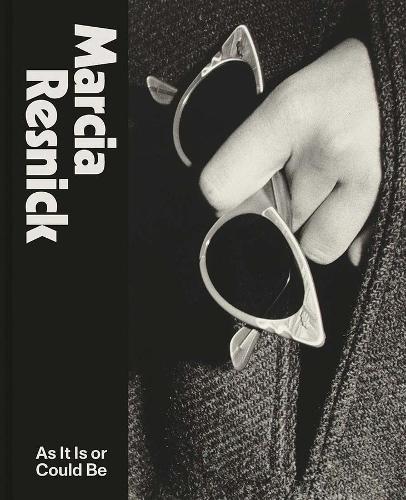 Бумажная книга «Marcia Resnick: As It Is or Could Be», авторов Кейси Райли, Фрэнк Х. Гудиер, Лиза Хостетлер - фото №1
