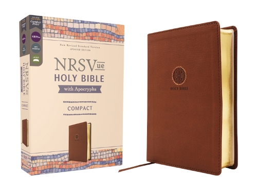 Бумажная книга «NRSVue, Holy Bible with Apocrypha, Compact, Leathersoft, Brown, Comfort Print», автор Zondervan - фото №1