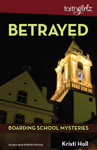 Паперова книга «Betrayed», автор Крісті Холл - фото №1