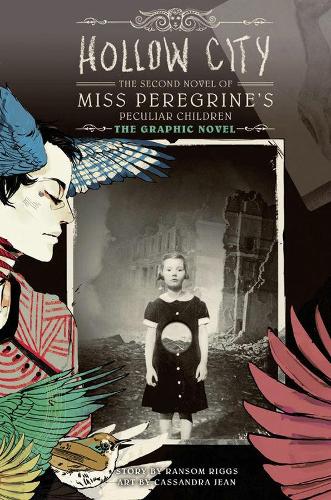Бумажная книга «Hollow City: The Graphic Novel: The Second Novel of Miss Peregrine's Peculiar Children», авторов Кассандра Джин, Ренсом Риггз - фото №1
