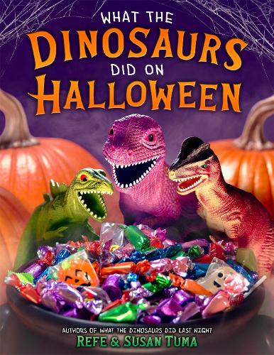 Бумажная книга «What the Dinosaurs Did on Halloween», авторов Рефа Тума, Сьюзан Тума - фото №1