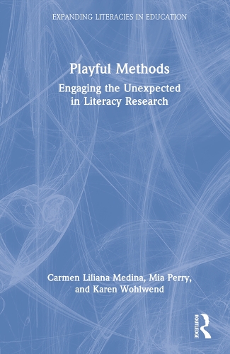 Паперова книга «Playful Methods: Engaging the Unexpected in Literacy Research», авторів Кармен Ліліана Медіна, Карен Волвенд, Міа Перрі - фото №1