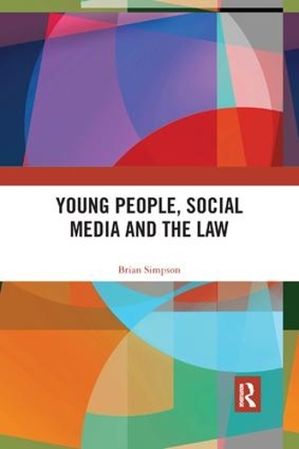 Паперова книга «Young People, Social Media and the Law» - фото №1