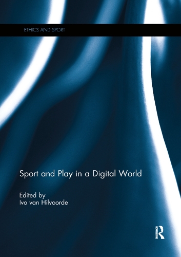 Паперова книга «Sport and Play in a Digital World» - фото №1