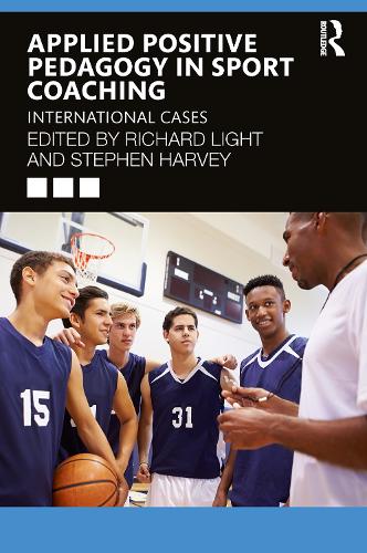 Паперова книга «Applied Positive Pedagogy in Sport Coaching: International Cases» - фото №1
