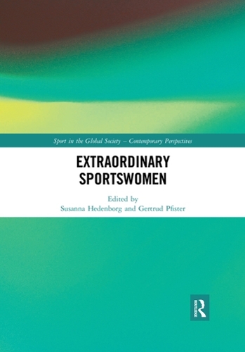 Паперова книга «Extraordinary Sportswomen» - фото №1