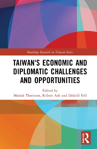 Паперова книга «Taiwan's Economic and Diplomatic Challenges and Opportunities» - фото №1