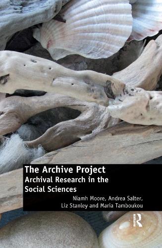 Паперова книга «The Archive Project: Archival Research in the Social Sciences», авторів Андреа Сальтер, Ліз Стенлі, Марія Тамбуку, Ніам Мур - фото №1