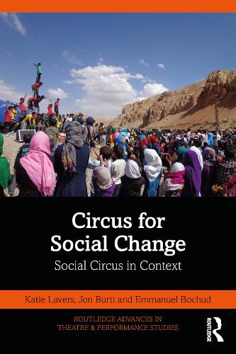 Бумажная книга «Circus for Social Change: Social Circus in Context», авторов Джон Бертт, Кэти Лейверс - фото №1