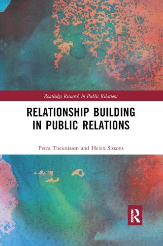 Бумажная книга «Relationship Building in Public Relations», авторов Хелен Сиссонс, Петра Теуниссен - фото №1