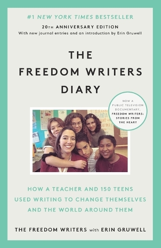 Бумажная книга «The Freedom Writers Diary: How a Teacher and 150 Teens Used Writing to Change Themselves and the World Around Them», авторов Эрин Грувелл, Freedom Writers - фото №1