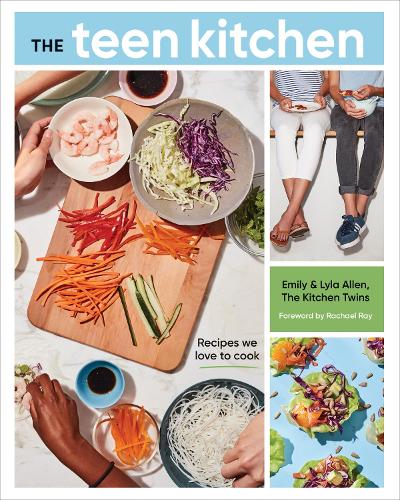 Бумажная книга «The Teen Kitchen: Recipes We Love to Cook», авторов Эмили Аллен, Лайла Аллен - фото №1