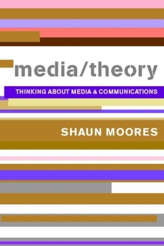 Паперова книга «Media/Theory: Thinking about Media and Communications», автор Шон Мурс - фото №1