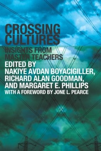 Бумажная книга «Crossing Cultures: Insights from Master Teachers» - фото №1