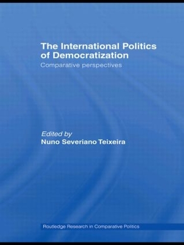 Паперова книга «The International Politics of Democratization: Comparative perspectives» - фото №1