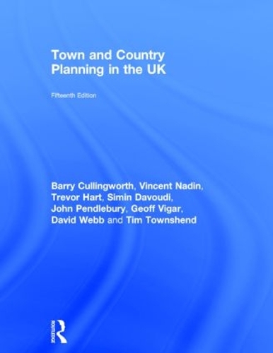 Бумажная книга «Town and Country Planning in the UK», авторов Дэвид Вебб, Джефф Вигар, Джон Пендлбери, Симин Давуди, Тим Тауншенд, Тревор Харт, Винсент Надин - фото №1
