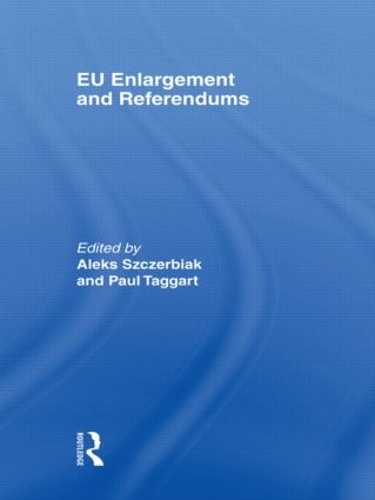Паперова книга «EU Enlargement and Referendums» - фото №1