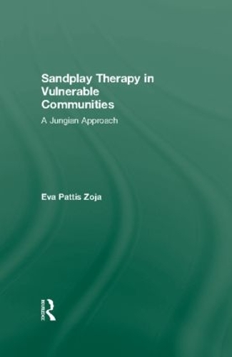 Паперова книга «Sandplay Therapy in Vulnerable Communities: A Jungian Approach», автор Єва Паттіс Зоя - фото №1