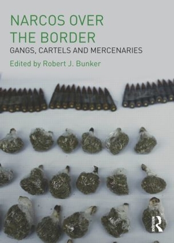 Паперова книга «Narcos Over the Border: Gangs, Cartels and Mercenaries» - фото №1