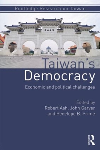 Паперова книга «Taiwan's Democracy: Economic and Political Challenges» - фото №1