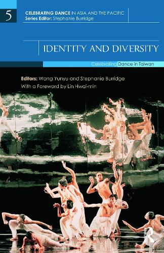 Паперова книга «Identity and Diversity: Celebrating Dance in Taiwan» - фото №1