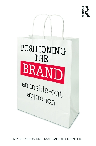 Бумажная книга «Positioning the Brand: An Inside-Out Approach», авторов Яап ван дер Гринтэн, Рик Ризебос - фото №1