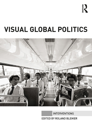 Бумажная книга «Visual Global Politics» - фото №1