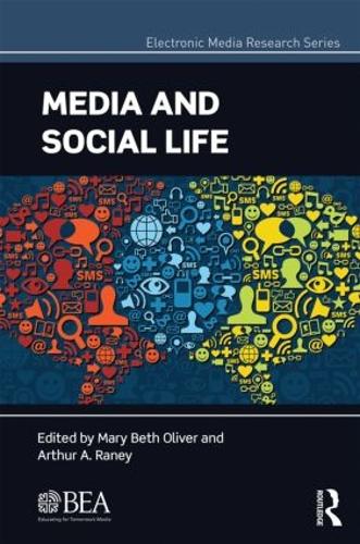 Паперова книга «Media and Social Life» - фото №1