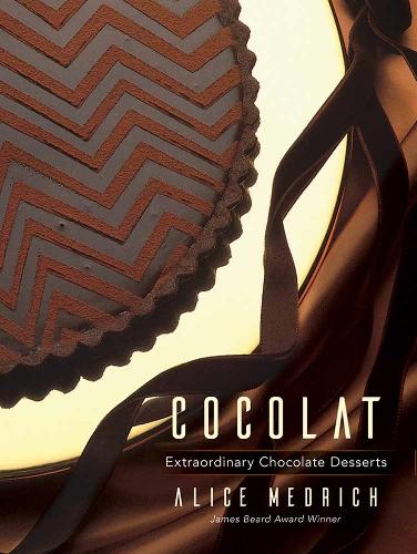 Бумажная книга «Cocolat: Extraordinary Chocolate Desserts», автор Алиса Медрич - фото №1