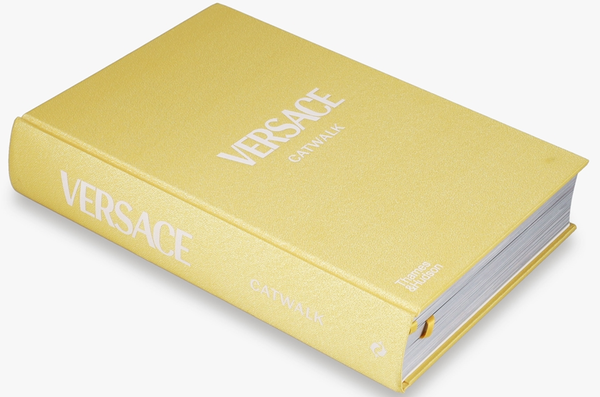 Паперова книга «Versace Catwalk. The Complete Collections», автор Тім Бленкс - фото №1