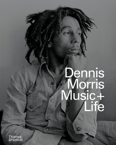 Паперова книга «Dennis Morris: Music + Life», автор Денніс Морріс - фото №1