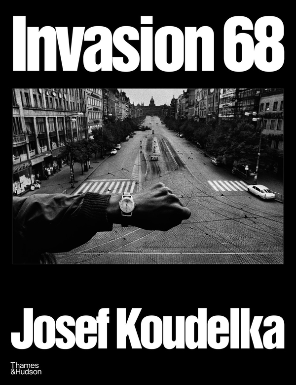 Бумажная книга «Invasion Prague 68», автор Йозеф Куделка - фото №1