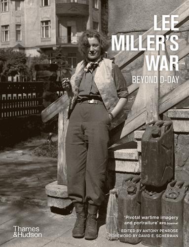 Бумажная книга «Lee Miller's War. Beyond D-Day», автор Энтони Пенроуз - фото №1