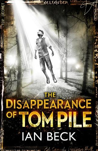 Бумажная книга «The Casebooks of Captain Holloway: The Disappearance of Tom Pile», автор Иэн Бек - фото №1