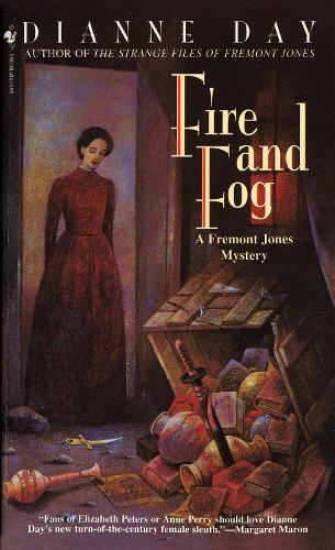 Бумажная книга «Fire and Fog: A Fremont Jones Mystery», автор Диана Дэй - фото №1