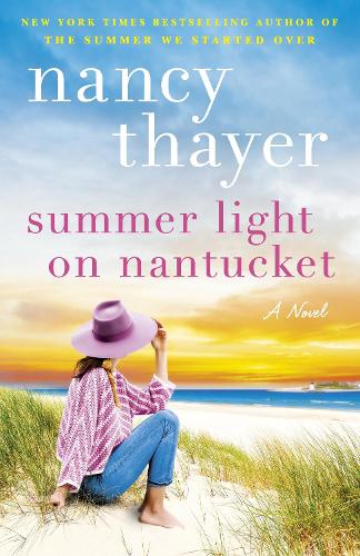 Бумажная книга «Summer Light on Nantucket: A Novel», автор Нэнси Тайер - фото №1