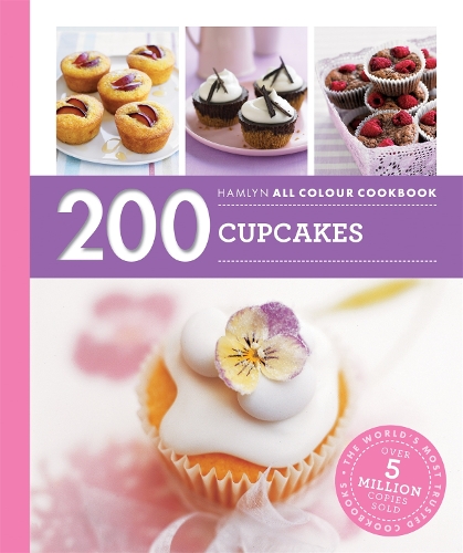 Бумажная книга «Hamlyn All Colour Cookery: 200 Cupcakes: Hamlyn All Colour Cookbook», автор Джоанна Фэрроу - фото №1