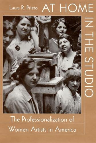Бумажная книга «At Home in the Studio: The Professionalization of Women Artists in America», автор Лаура Р. Прието - фото №1