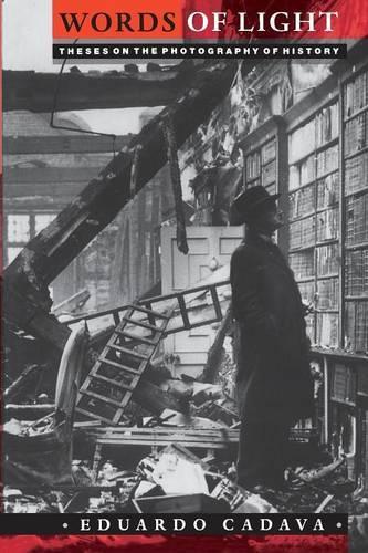 Бумажная книга «Words of Light: Theses on the Photography of History», автор Эдуардо Кадава - фото №1