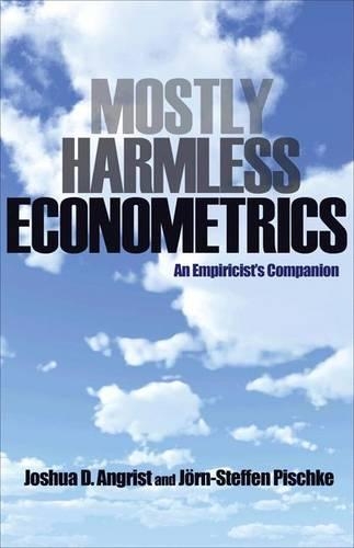 Бумажная книга «Mostly Harmless Econometrics: An Empiricist's Companion», авторов Джошуа Д. Ангрист, Йорн-Штеффен Пишке - фото №1