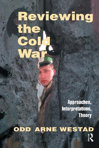 Бумажная книга «Reviewing the Cold War: Approaches, Interpretations, Theory» - фото №1
