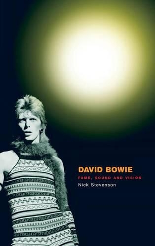 Бумажная книга «David Bowie: Fame, Sound and Vision», автор Ник Стивенсон - фото №1